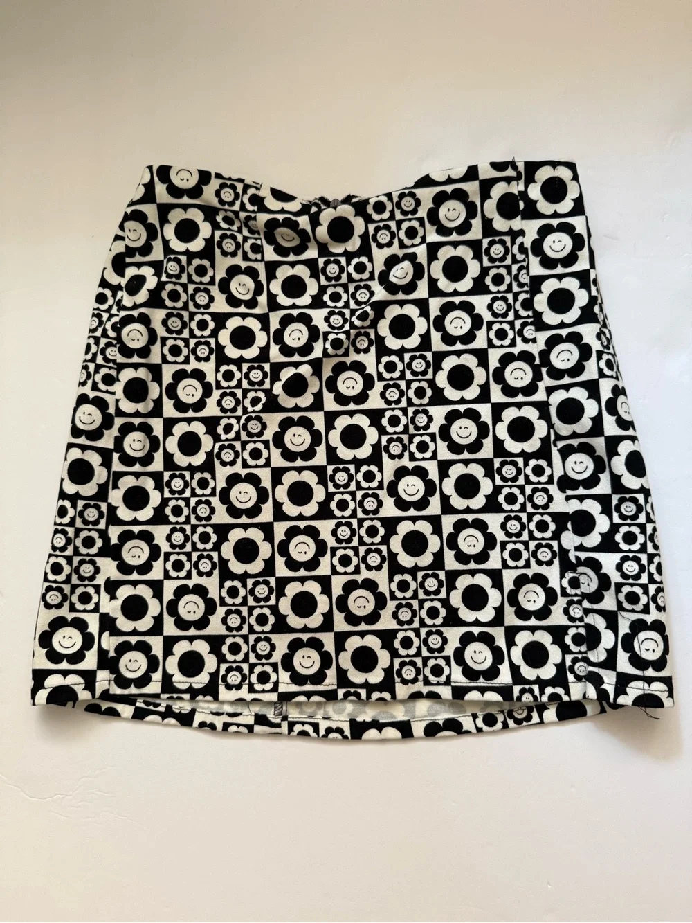 art class Black and White Floral Smiley Mini Skirt